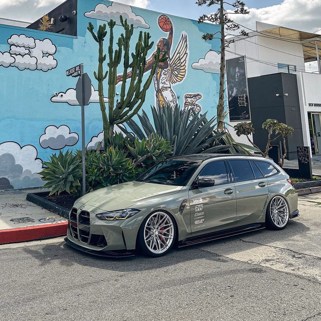 Vinyl wrap colour on car